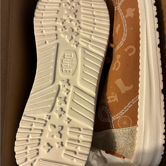 Hey Dude Orange Houston, Livestock Show and Rodeo Western Design - Picture 3 of 5